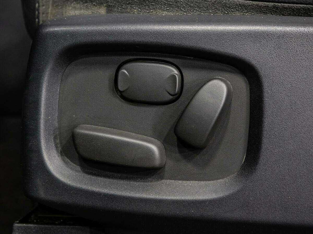 Land Rover Range Rover Sport с пробегом — 2012 год. Фото: #21