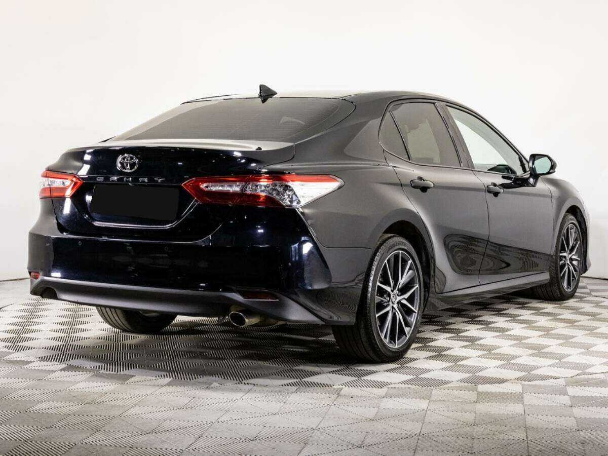 Toyota Camry с пробегом — 2021 год. Фото: #3