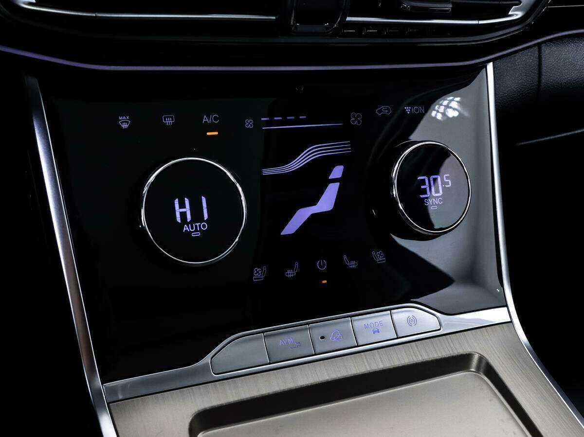 EXEED VX с пробегом — 2023 год. Фото: #13