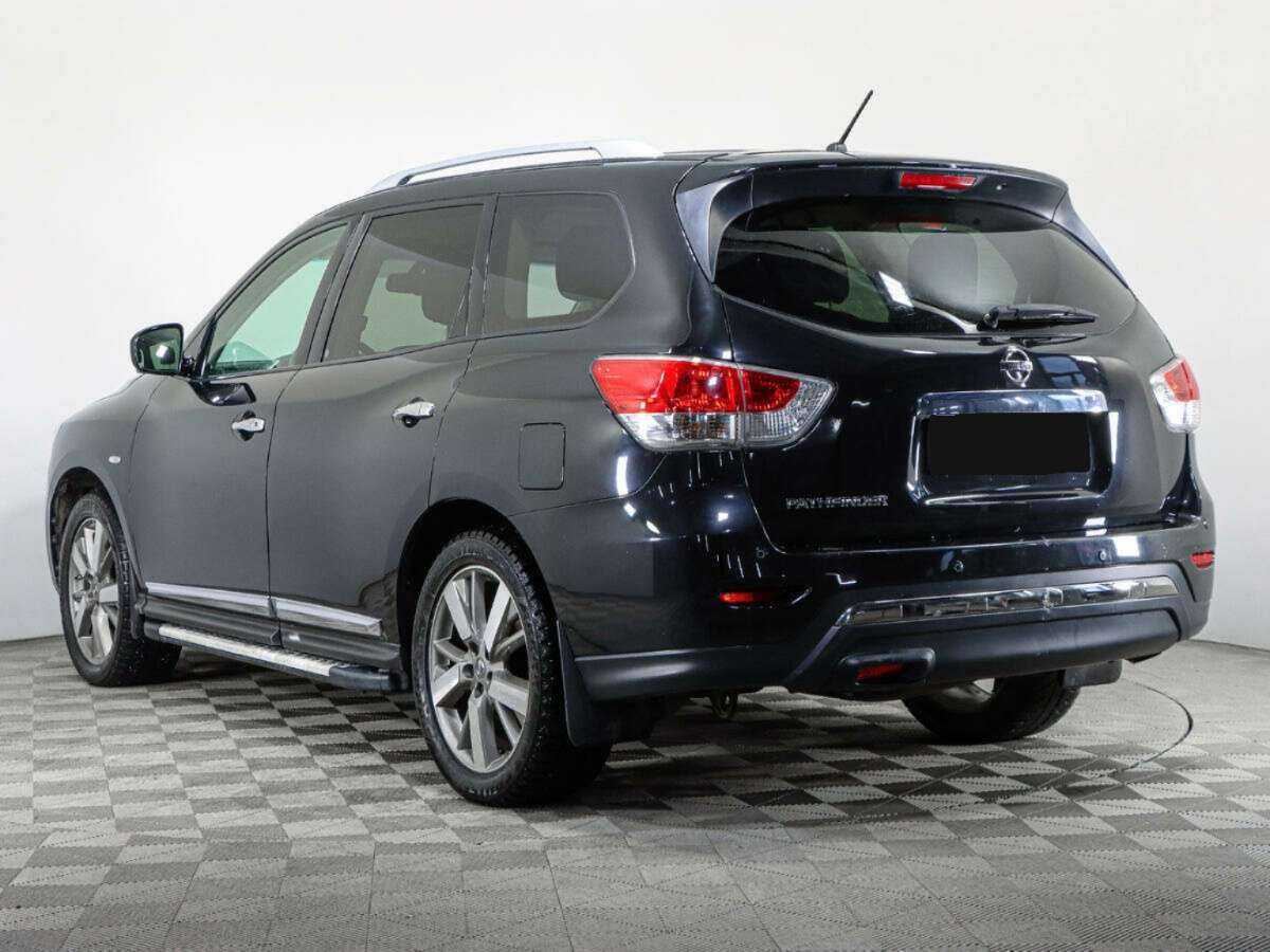 Nissan Pathfinder с пробегом — 2015 год. Фото: #6