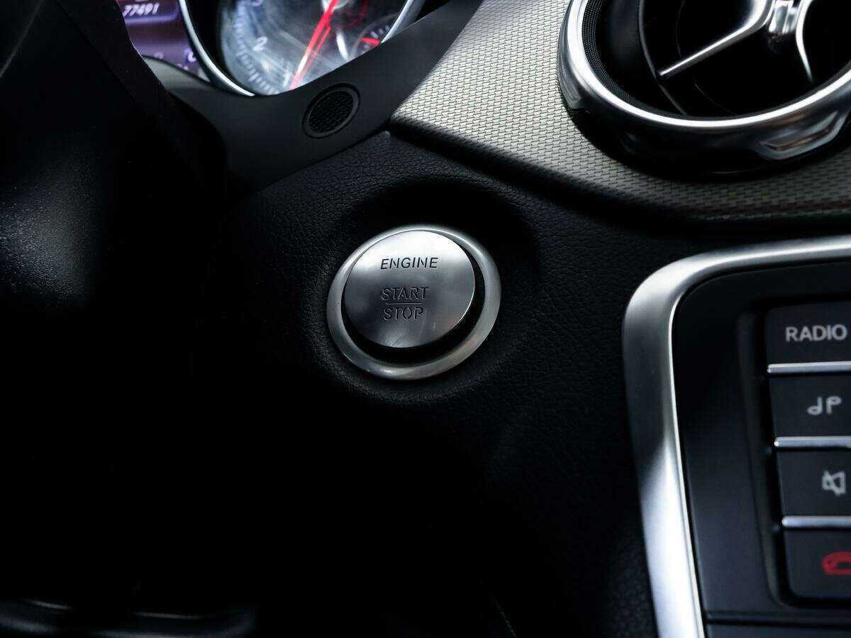 Mercedes-Benz GLA с пробегом — 2017 год. Фото: #11