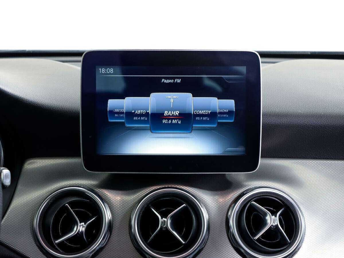 Mercedes-Benz GLA с пробегом — 2017 год. Фото: #15