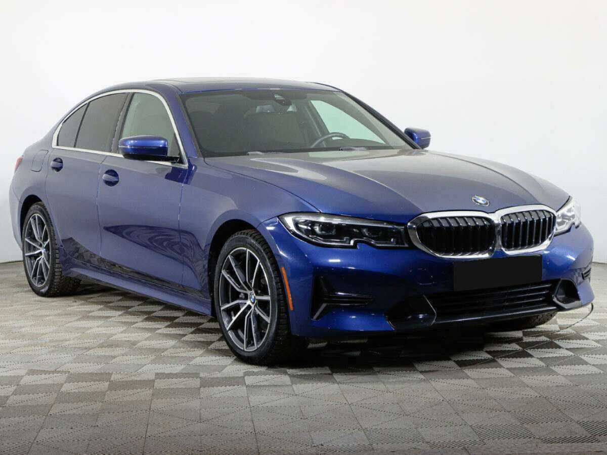 BMW 3 серии с пробегом — 2022 год. Фото: #2