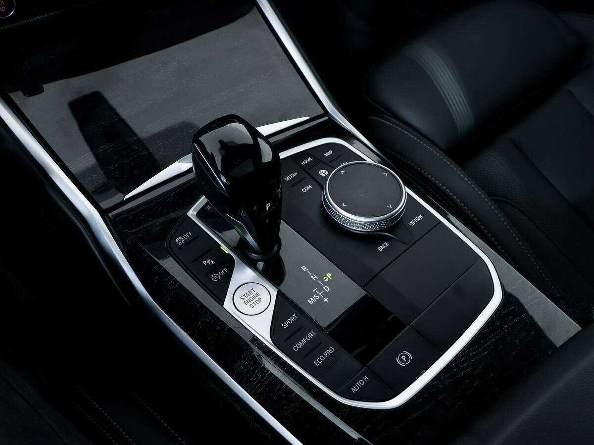 BMW 3 серии с пробегом — 2022 год. Фото: #15