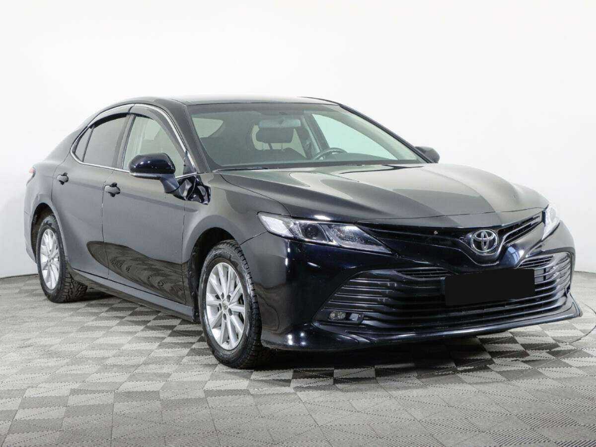 Toyota Camry с пробегом — 2019 год. Фото: #2