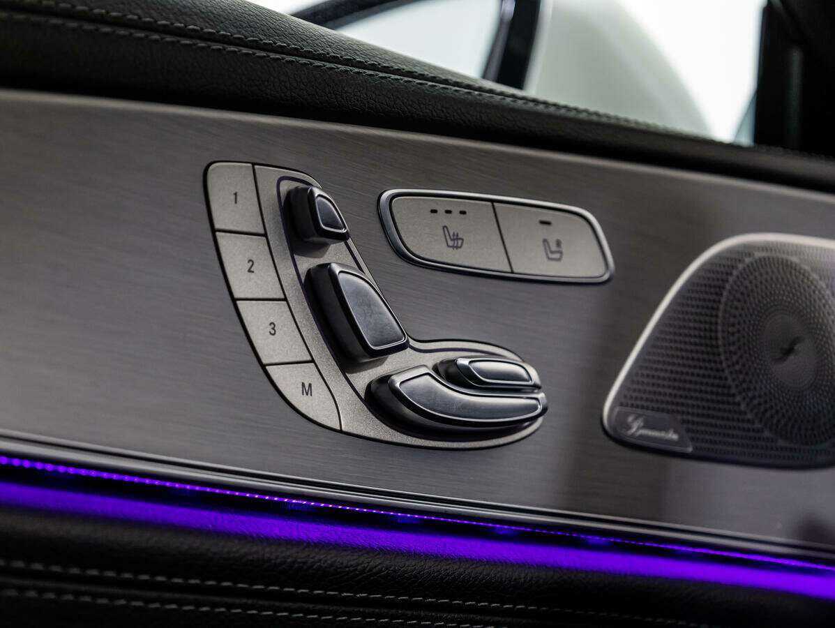 Mercedes-Benz CLS с пробегом — 2018 год. Фото: #17