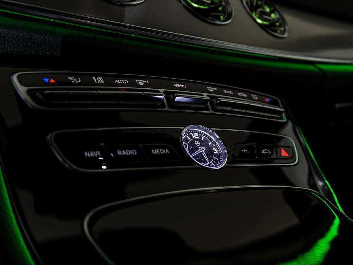 Mercedes-Benz CLS с пробегом — 2018 год. Фото: #21