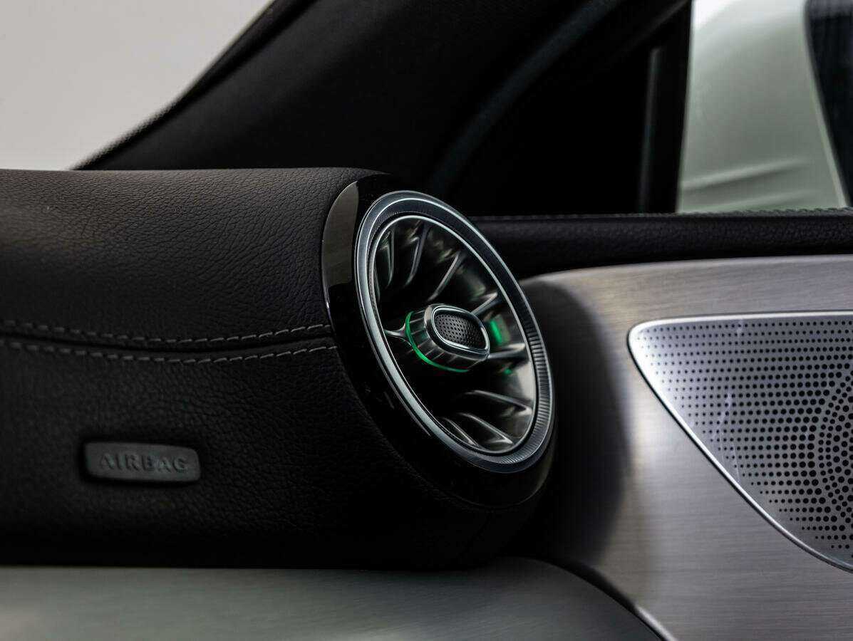 Mercedes-Benz CLS с пробегом — 2018 год. Фото: #22