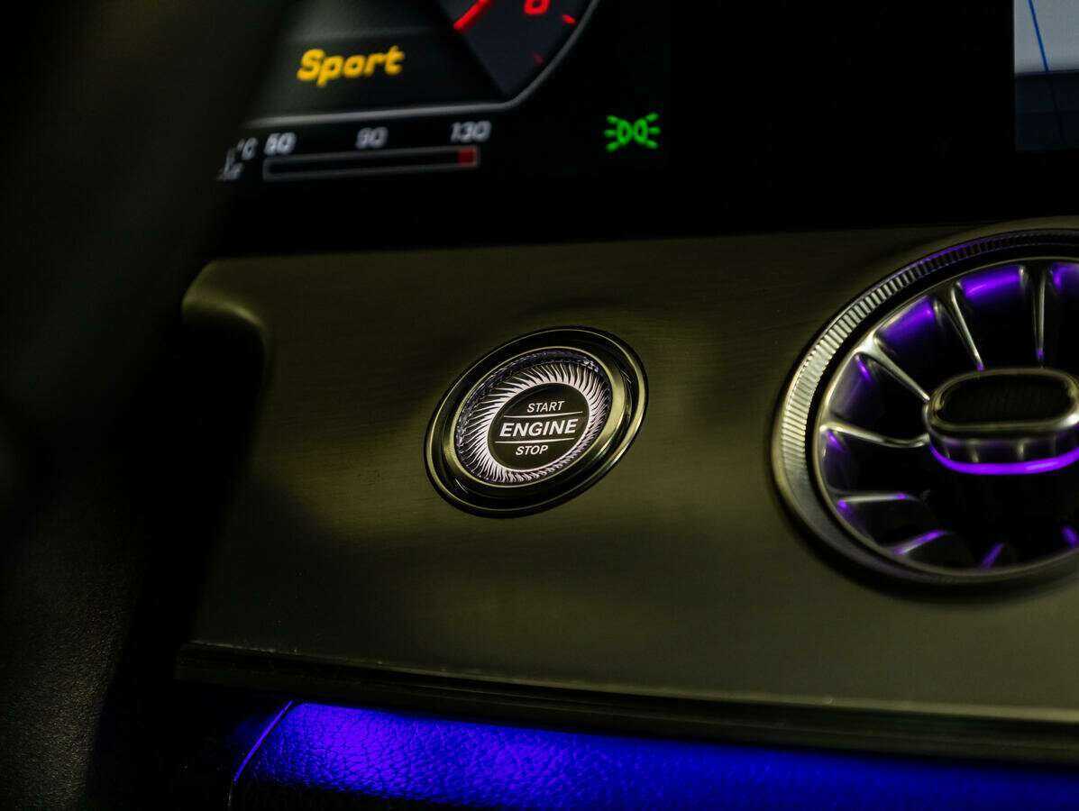 Mercedes-Benz CLS с пробегом — 2018 год. Фото: #24