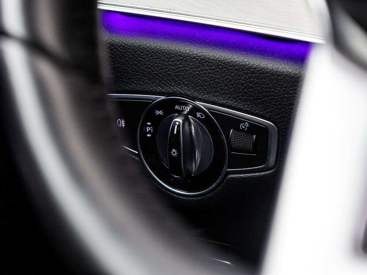 Mercedes-Benz CLS с пробегом — 2018 год. Фото: #25