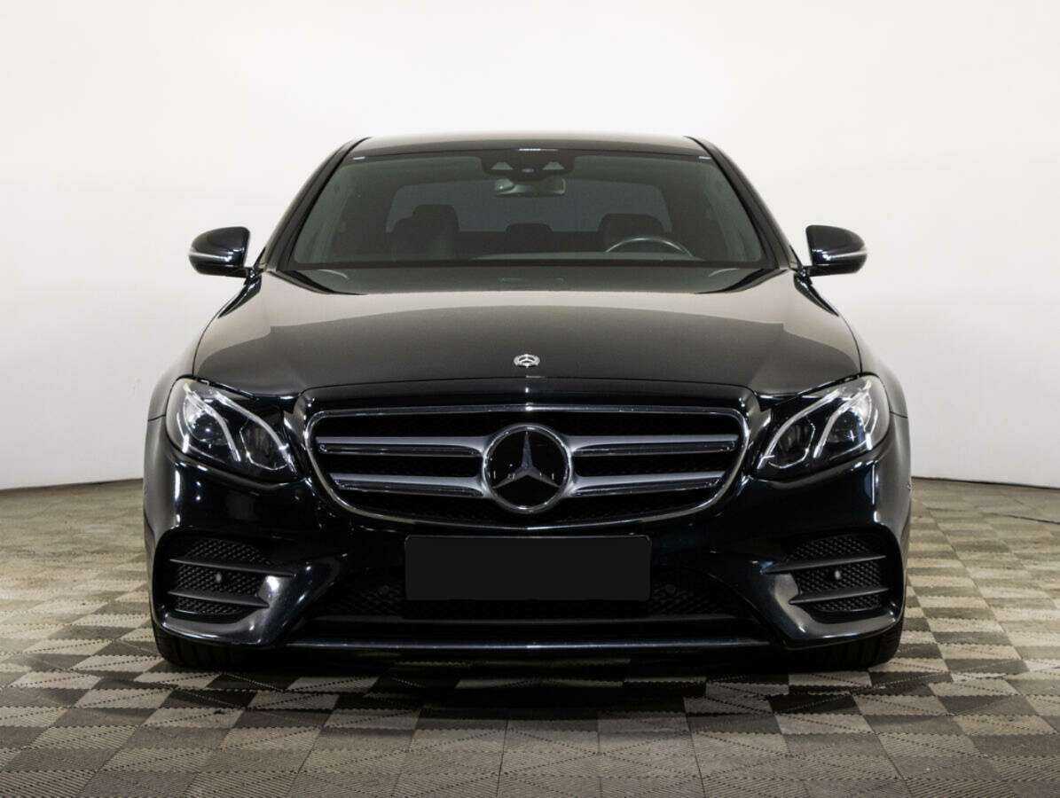 Mercedes-Benz E-Класс с пробегом — 2019 год. Фото: #1