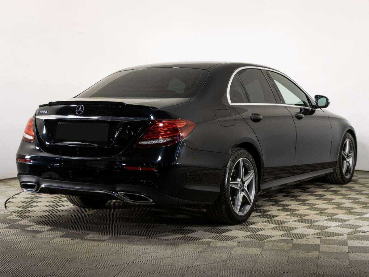 Mercedes-Benz E-Класс с пробегом — 2019 год. Фото: #3