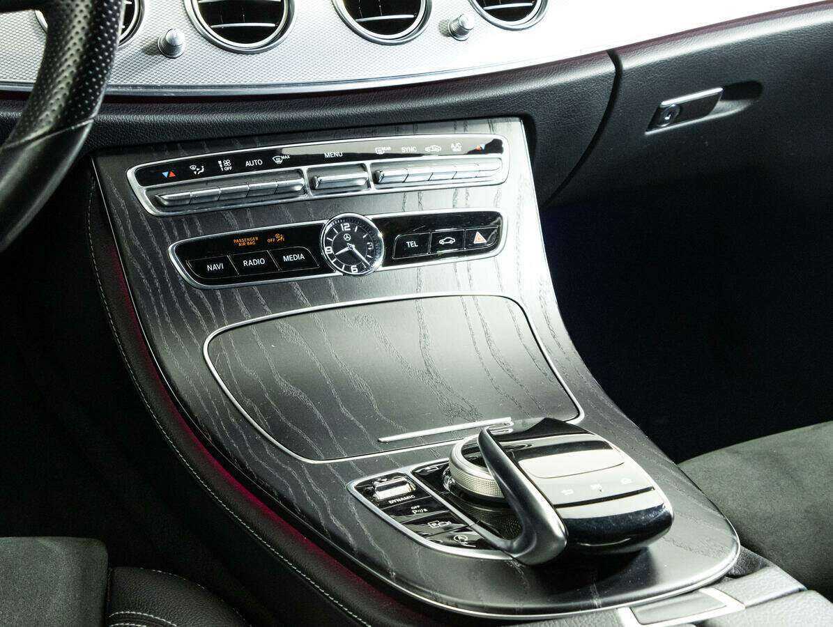 Mercedes-Benz E-Класс с пробегом — 2019 год. Фото: #11