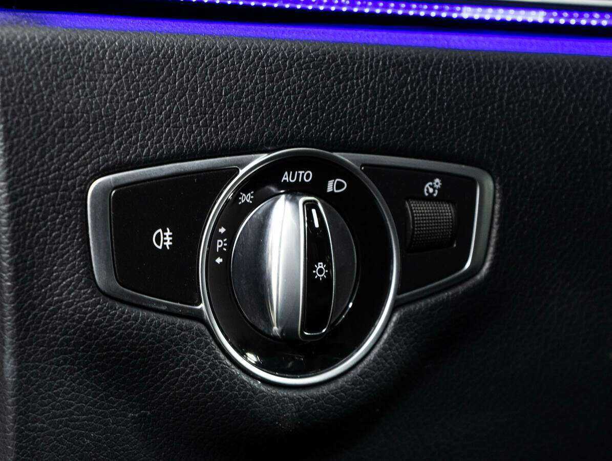 Mercedes-Benz E-Класс с пробегом — 2019 год. Фото: #14