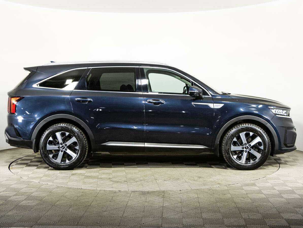 Kia Sorento с пробегом — 2023 год. Фото: #3