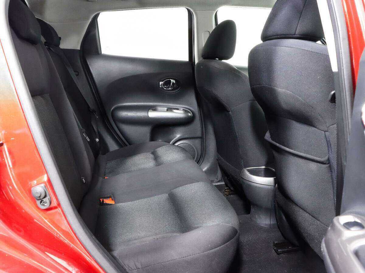 Nissan Juke с пробегом — 2013 год. Фото: #11