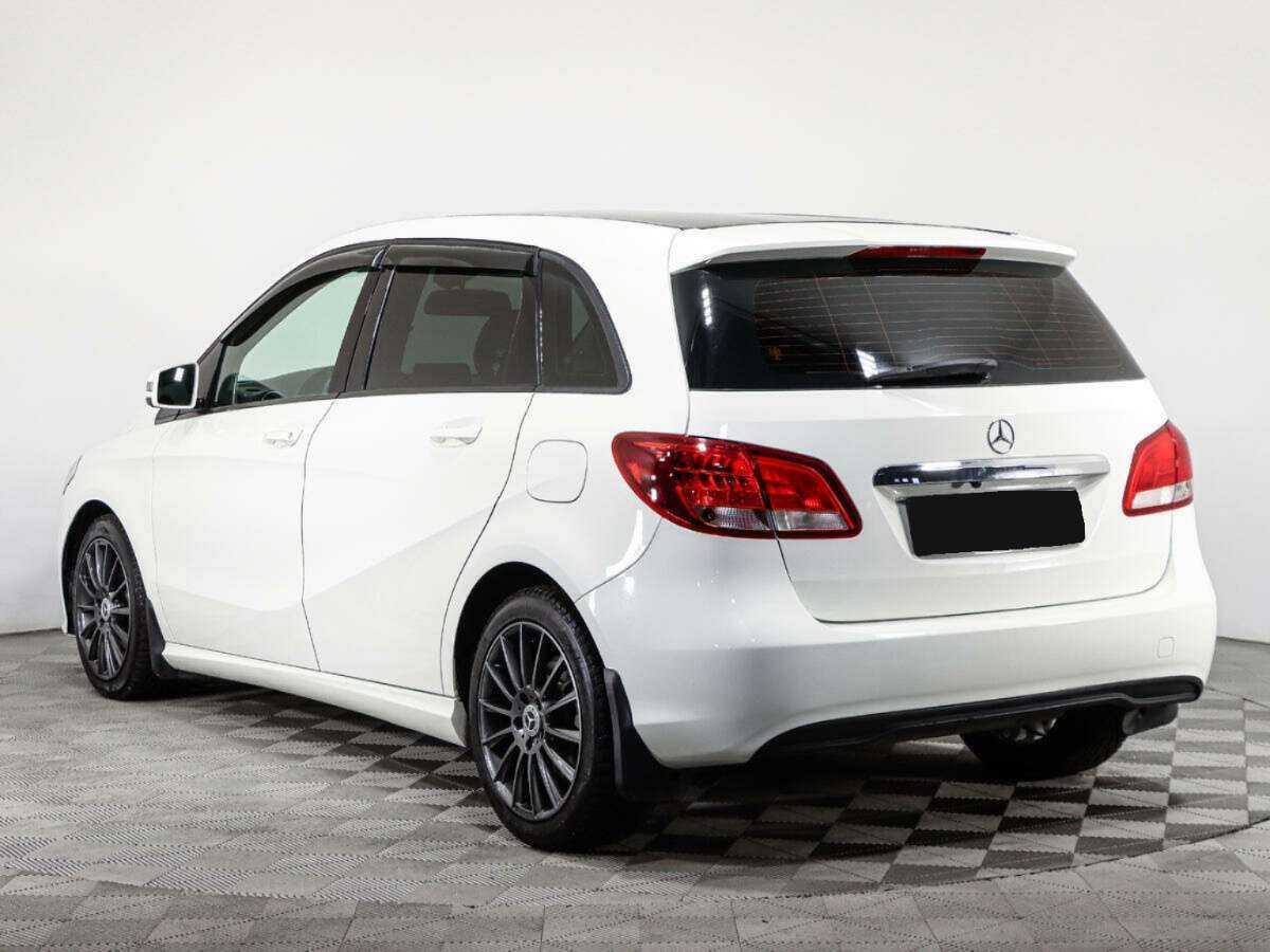 Mercedes-Benz B-Класс с пробегом — 2015 год. Фото: #6