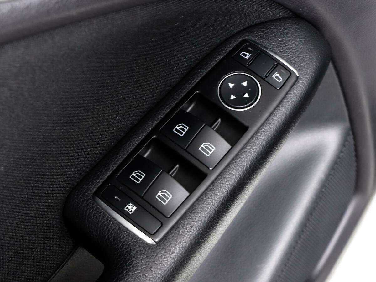 Mercedes-Benz B-Класс с пробегом — 2015 год. Фото: #17