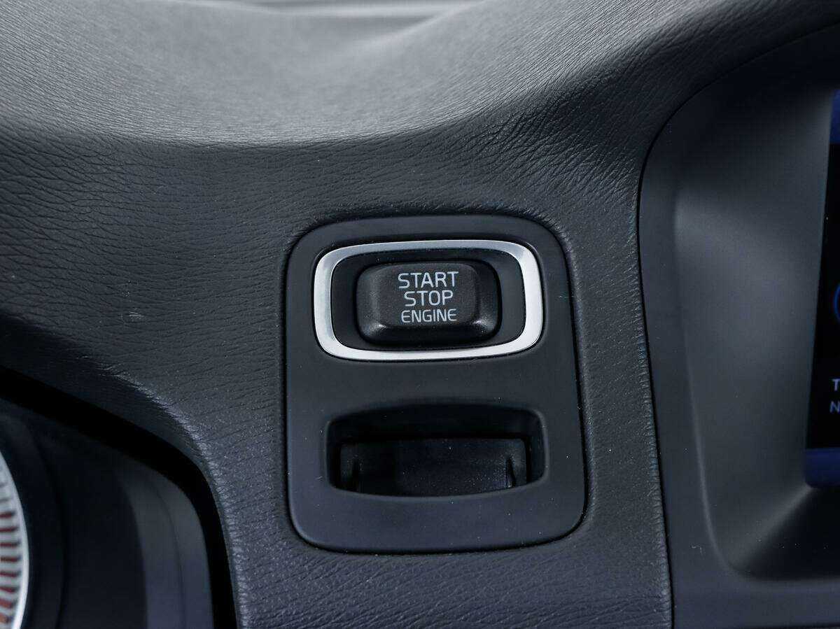 Volvo XC70 с пробегом — 2012 год. Фото: #11