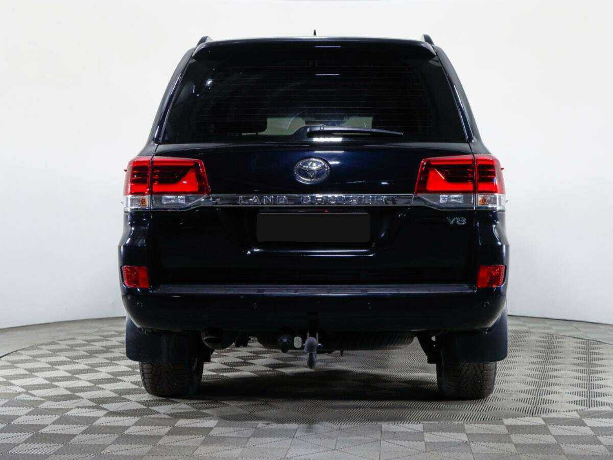 Toyota Land Cruiser с пробегом — 2017 год. Фото: #4