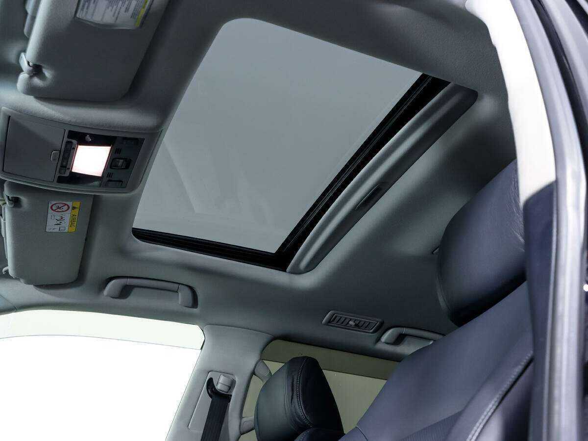 Toyota Land Cruiser с пробегом — 2017 год. Фото: #8