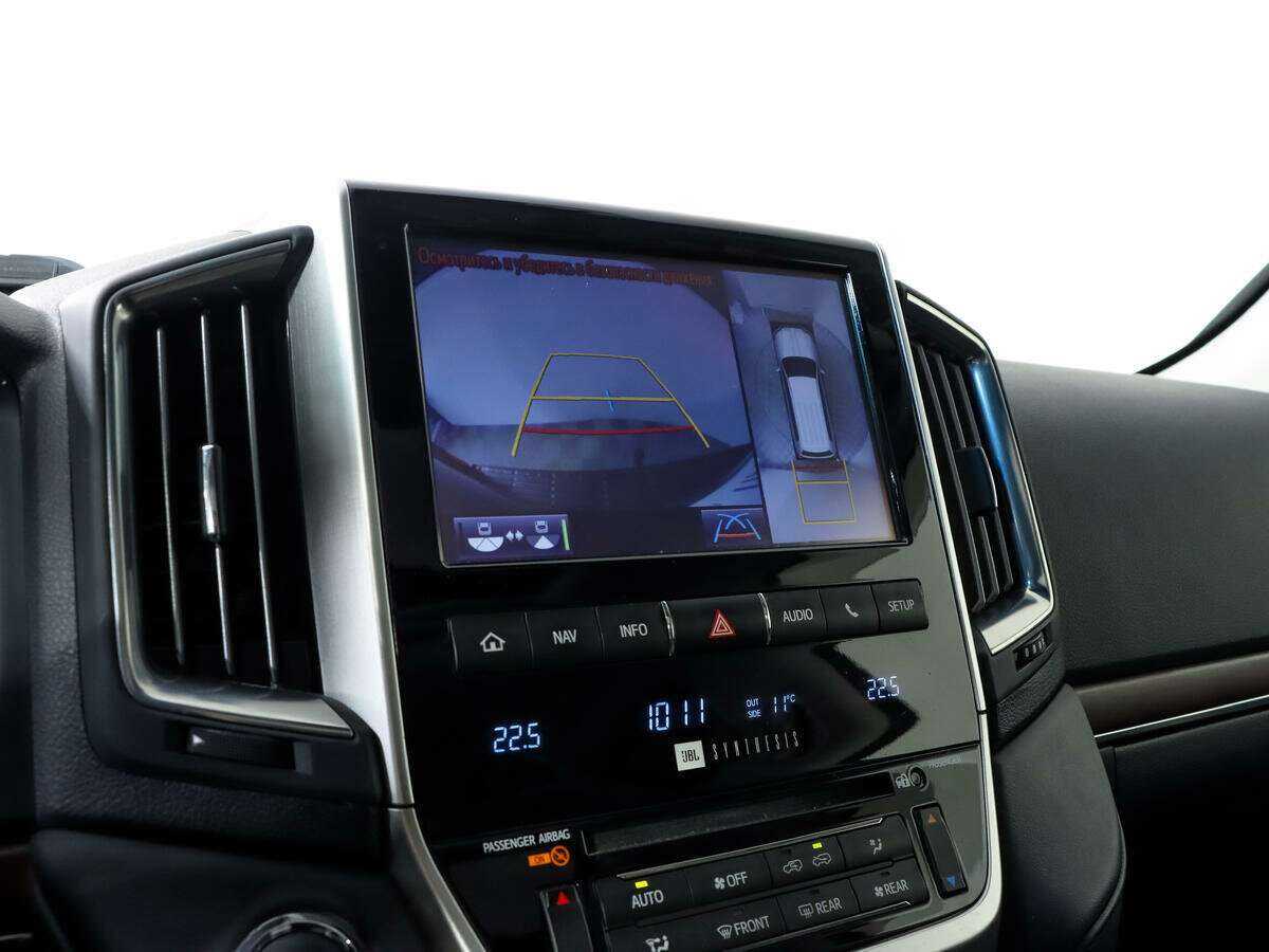 Toyota Land Cruiser с пробегом — 2017 год. Фото: #13