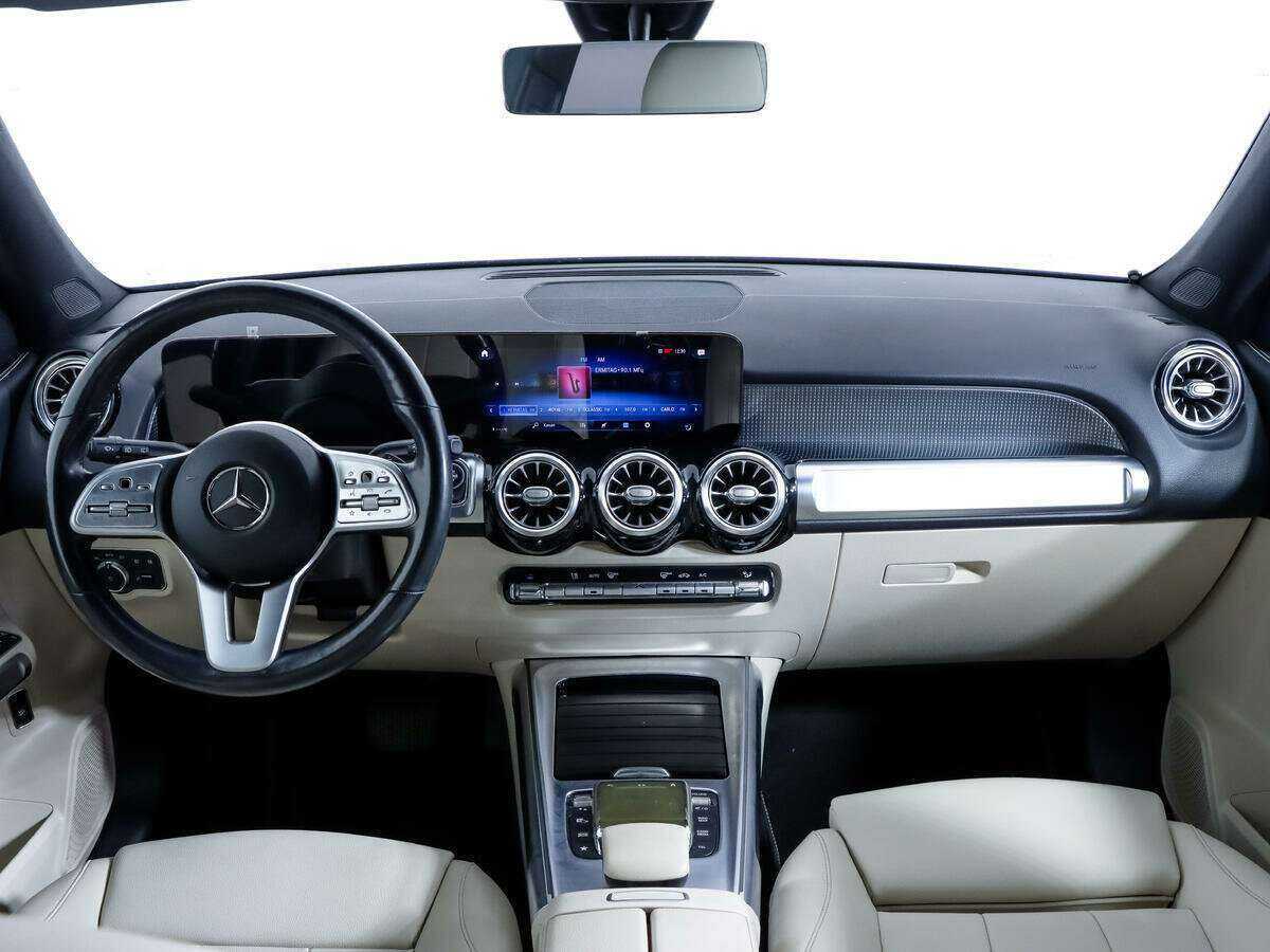 Mercedes-Benz GLB с пробегом — 2020 год. Фото: #9