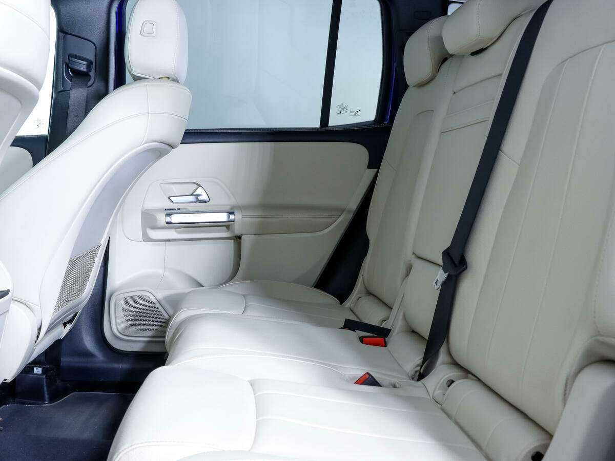 Mercedes-Benz GLB с пробегом — 2020 год. Фото: #10