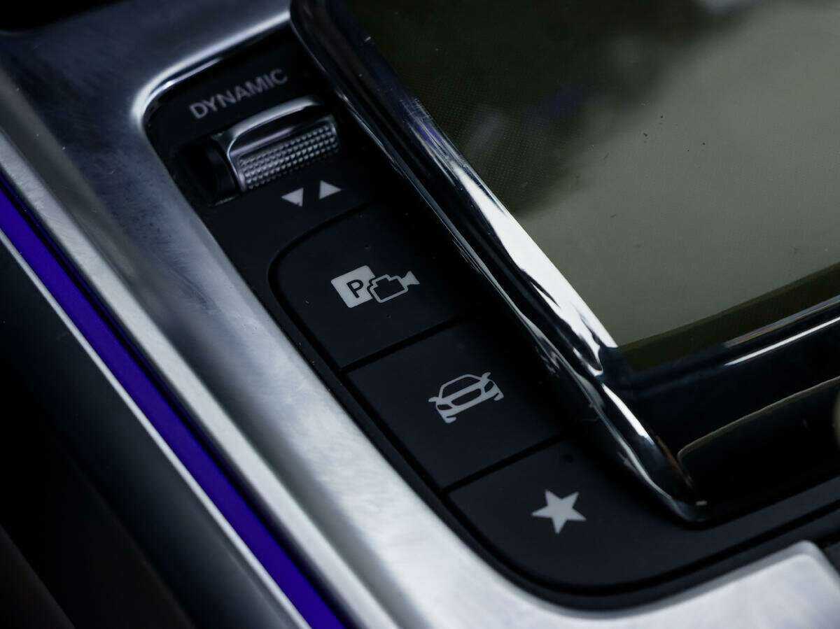 Mercedes-Benz GLB с пробегом — 2020 год. Фото: #12