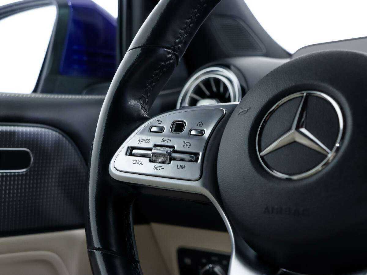 Mercedes-Benz GLB с пробегом — 2020 год. Фото: #15