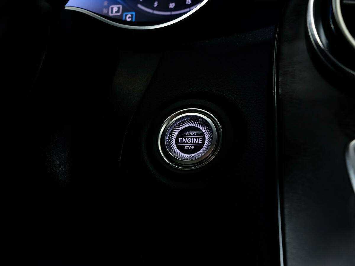 Mercedes-Benz GLC Coupe с пробегом — 2019 год. Фото: #11