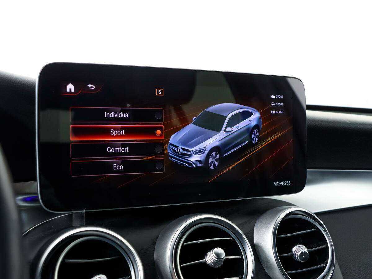 Mercedes-Benz GLC Coupe с пробегом — 2019 год. Фото: #12