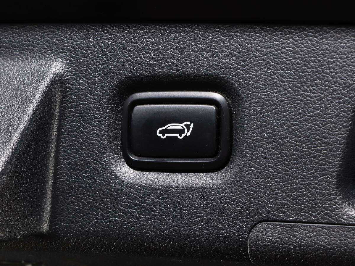 Hyundai Santa Fe с пробегом — 2018 год. Фото: #24