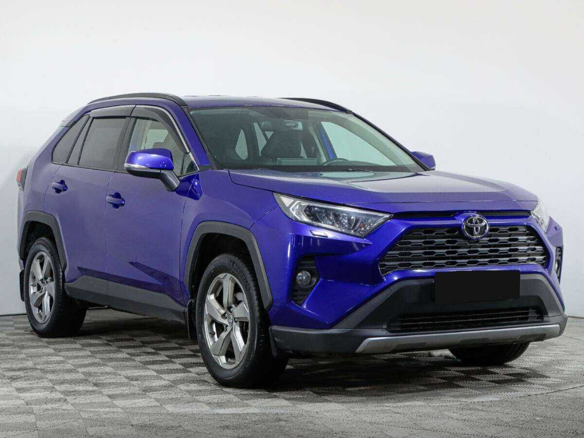 Toyota RAV4 с пробегом — 2021 год. Фото: #2