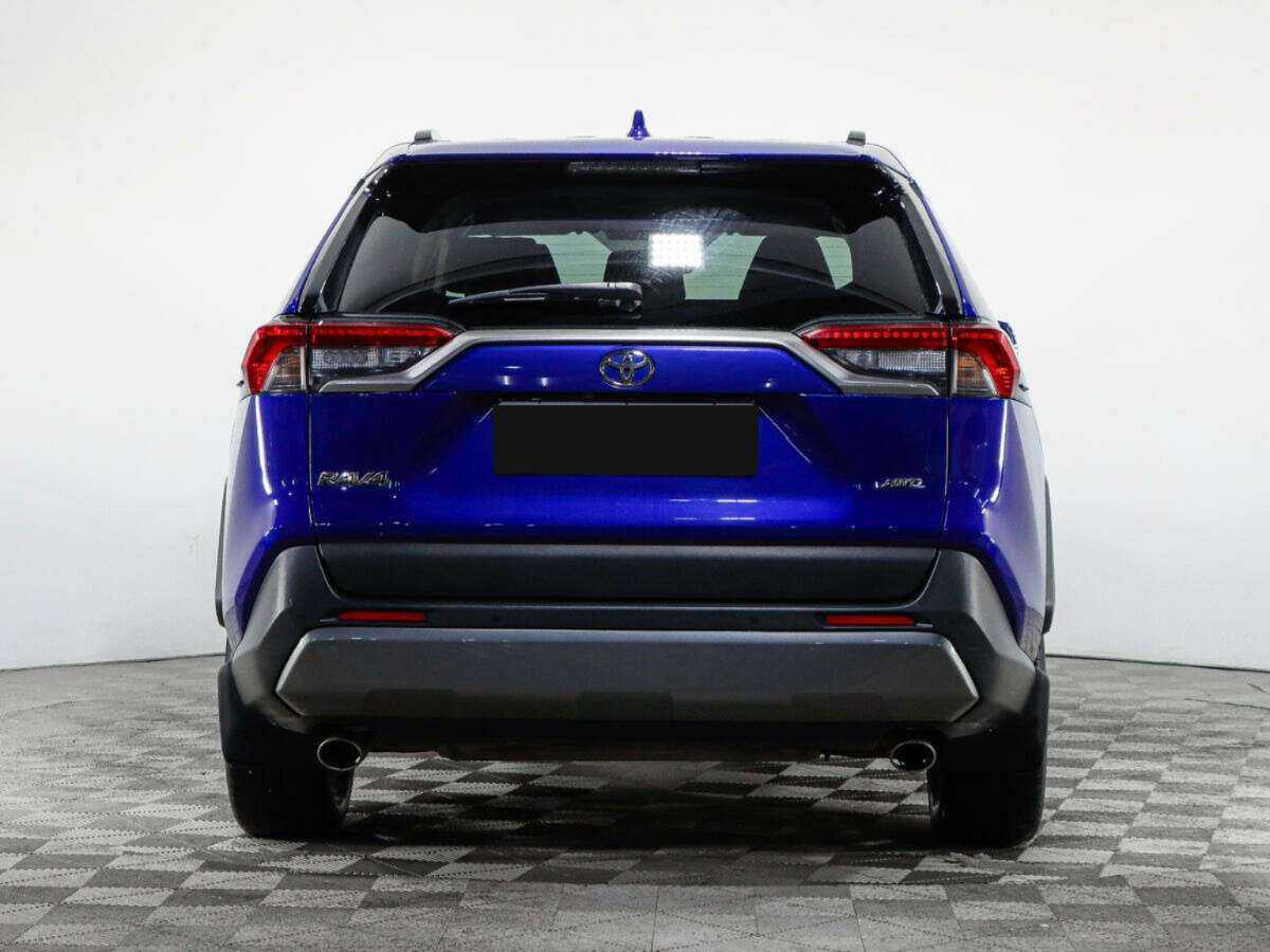 Toyota RAV4 с пробегом — 2021 год. Фото: #5