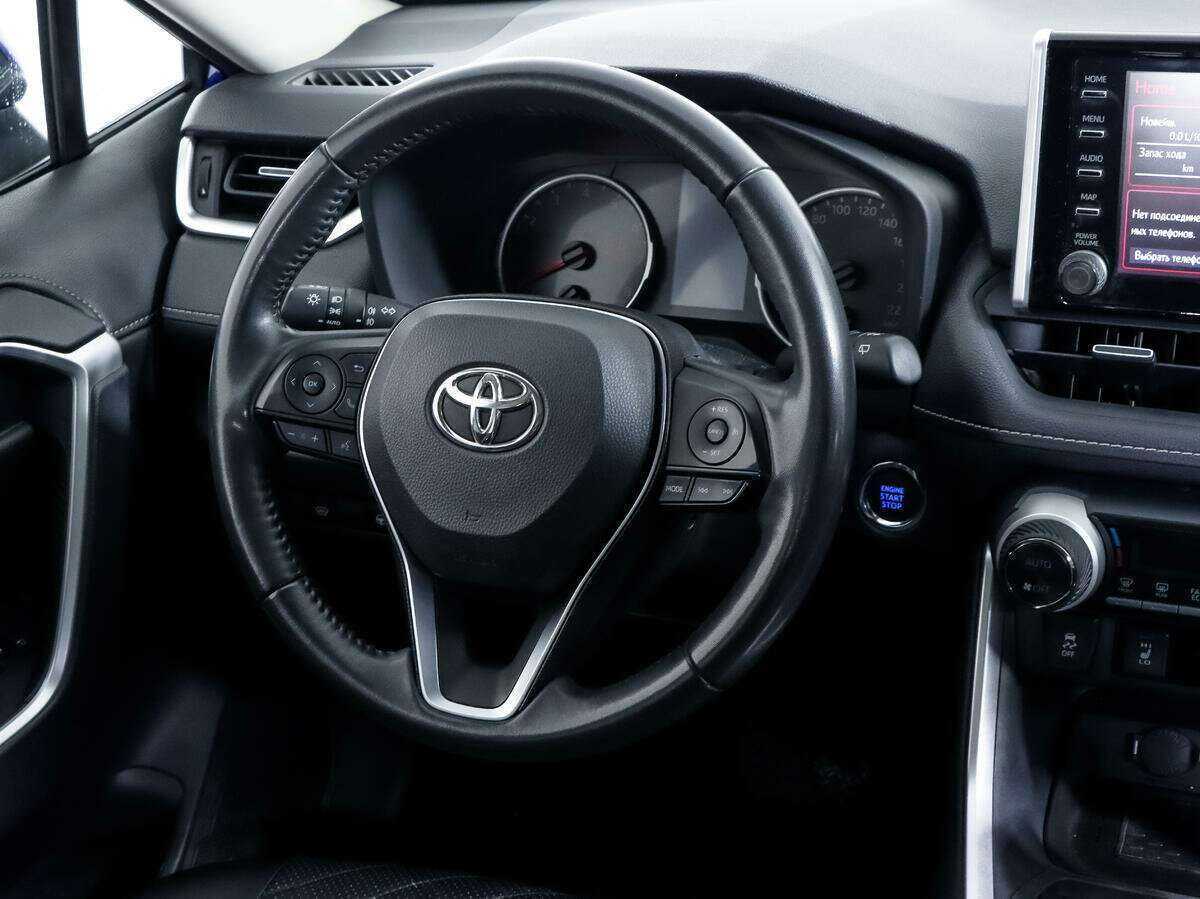 Toyota RAV4 с пробегом — 2021 год. Фото: #12