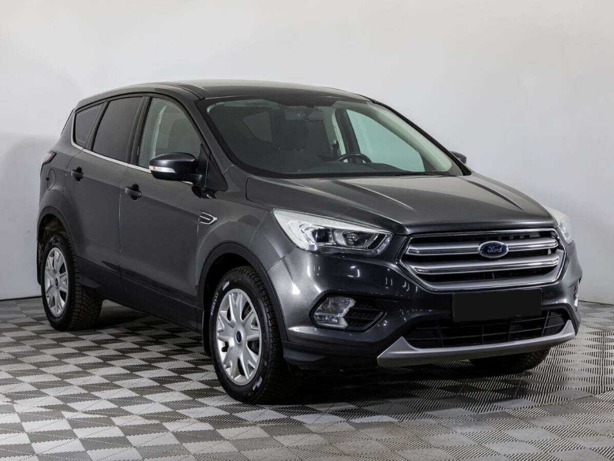 Ford Kuga с пробегом — 2018 год. Фото: #2