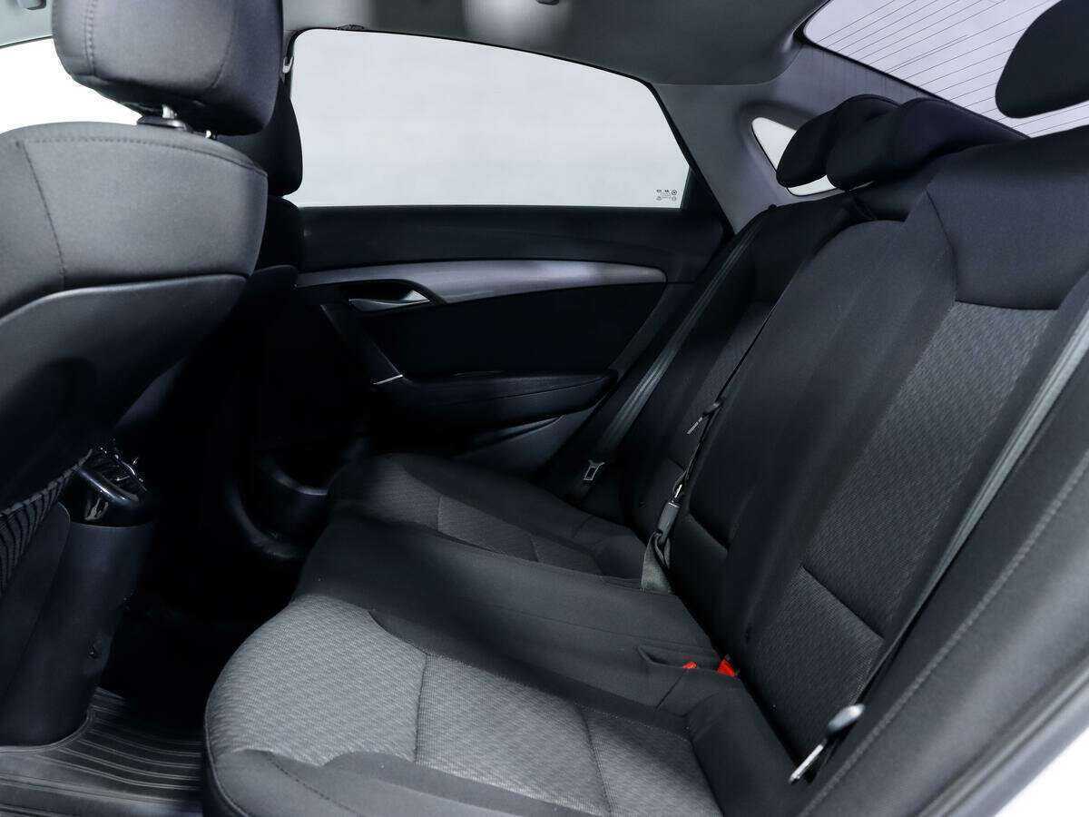 Hyundai i40 с пробегом — 2013 год. Фото: #10