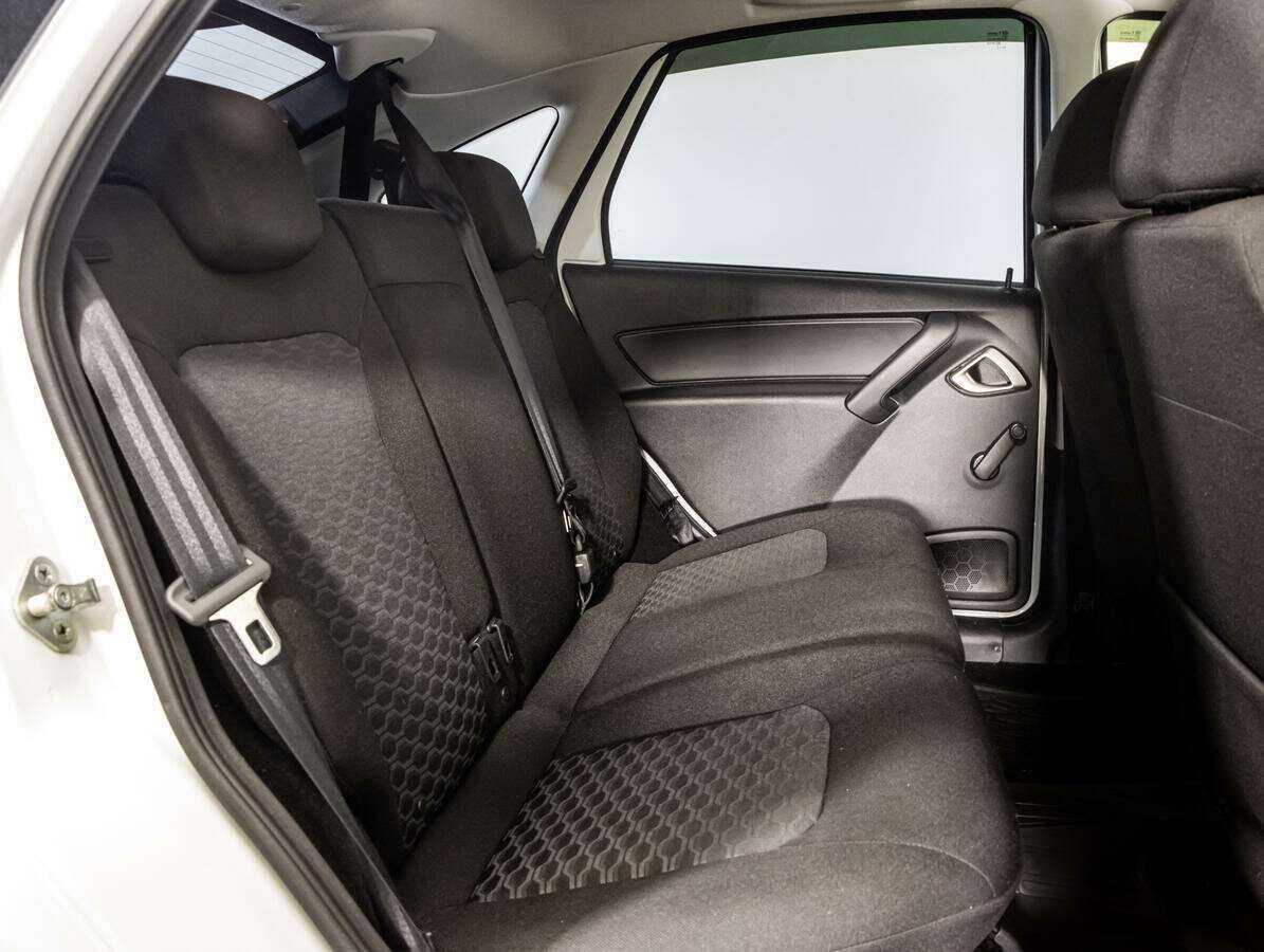 Lada (ВАЗ) Granta с пробегом — 2022 год. Фото: #11