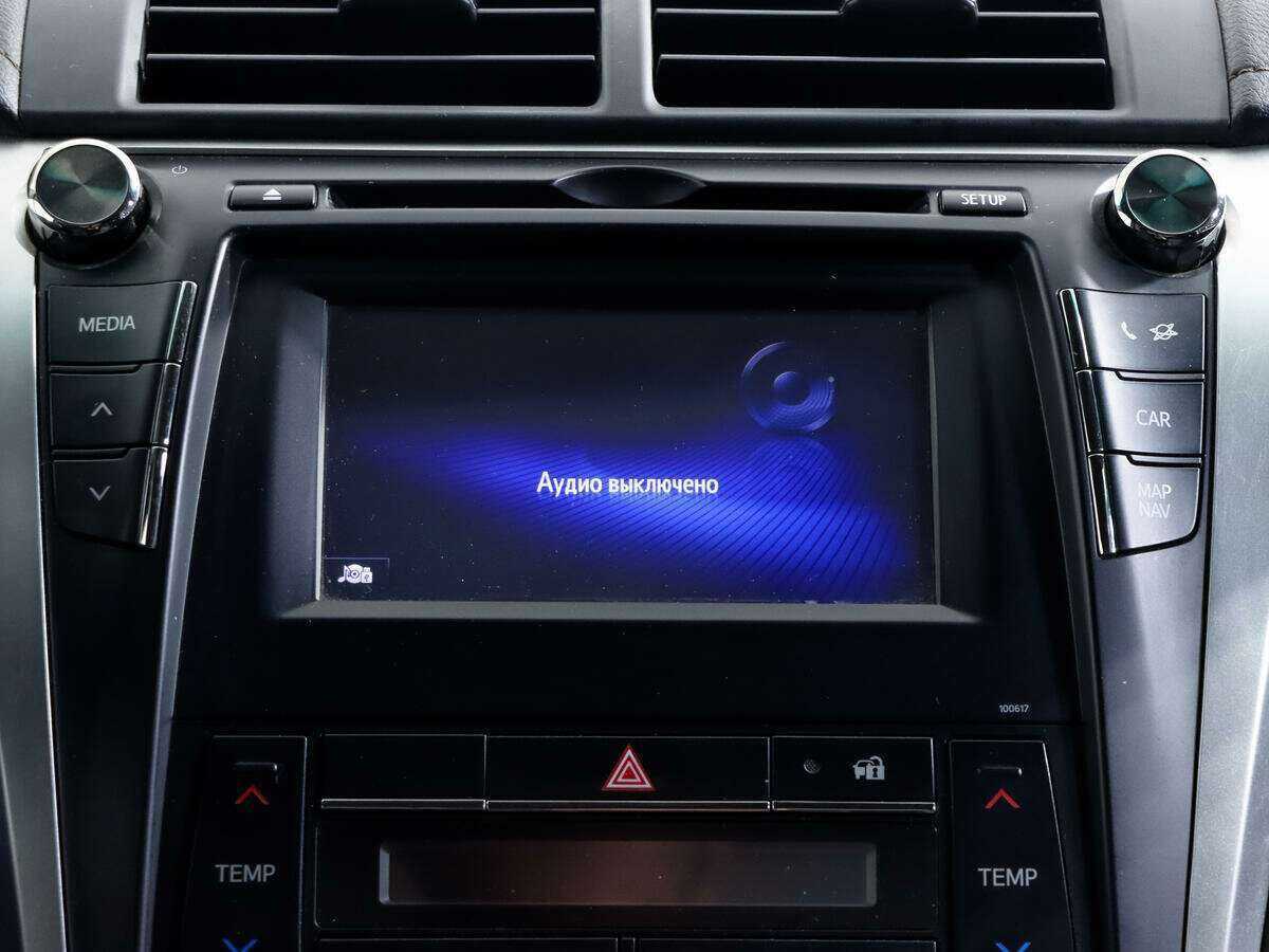 Toyota Camry с пробегом — 2017 год. Фото: #16