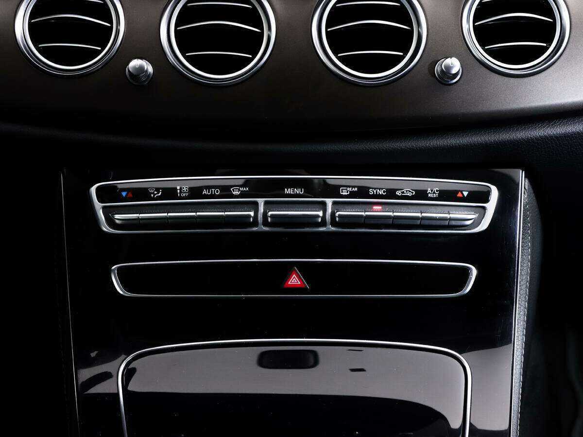 Mercedes-Benz E-Класс с пробегом — 2016 год. Фото: #13