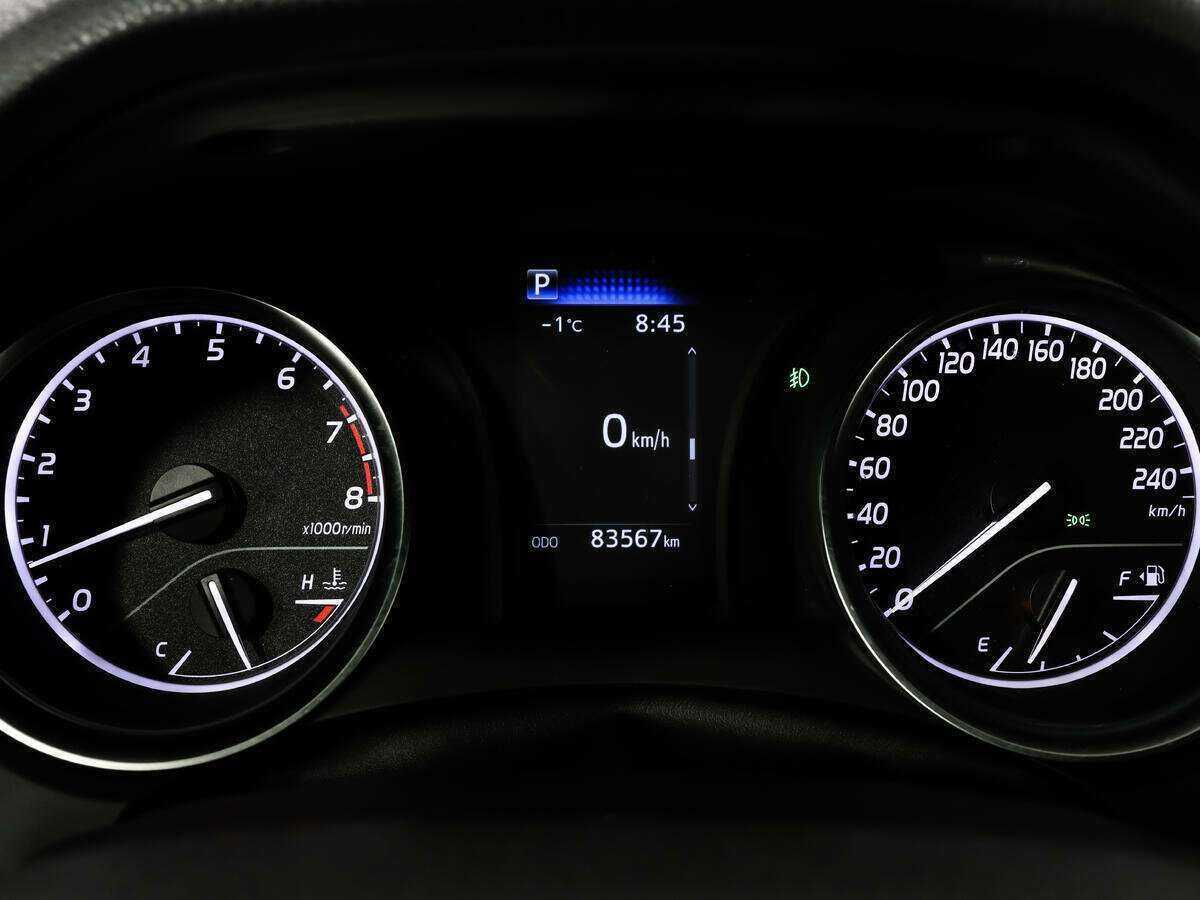 Toyota Camry с пробегом — 2021 год. Фото: #19