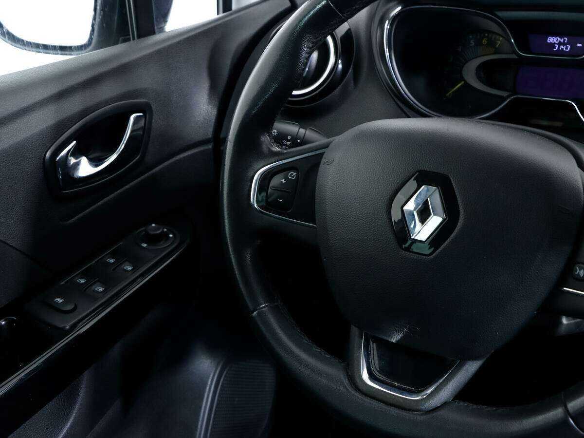 Renault Kaptur с пробегом — 2017 год. Фото: #12
