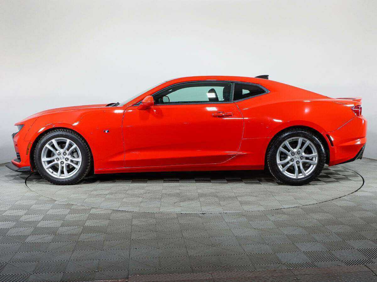 Chevrolet Camaro с пробегом — 2021 год. Фото: #7