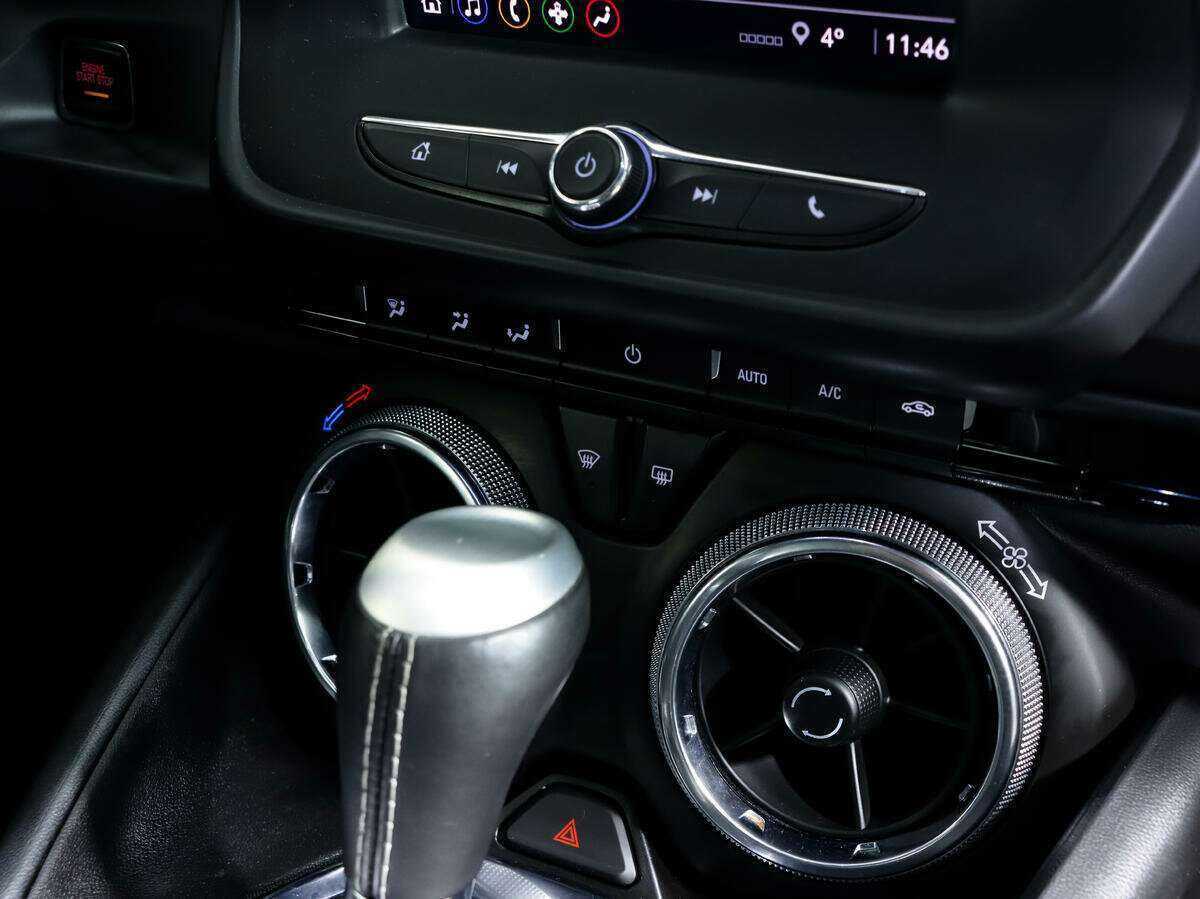 Chevrolet Camaro с пробегом — 2021 год. Фото: #18