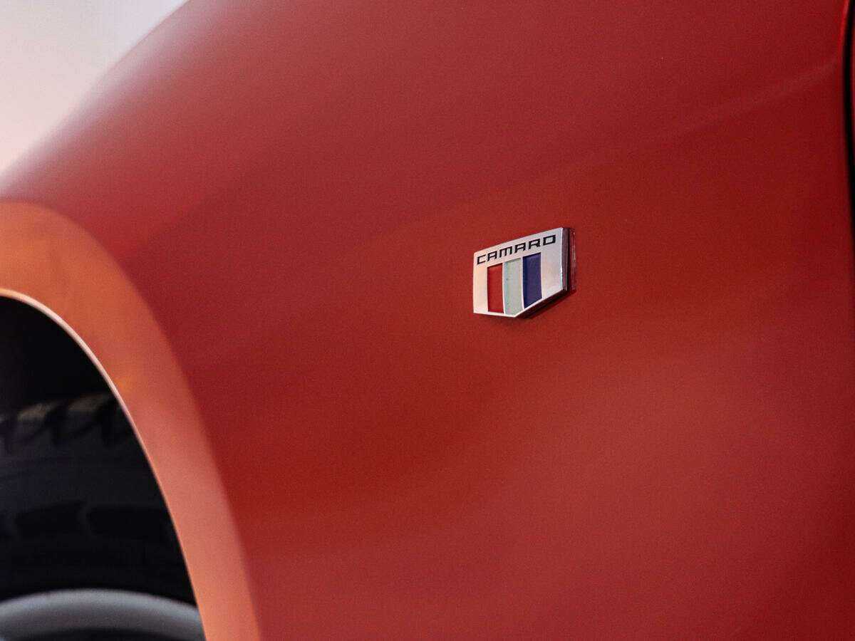 Chevrolet Camaro с пробегом — 2021 год. Фото: #25