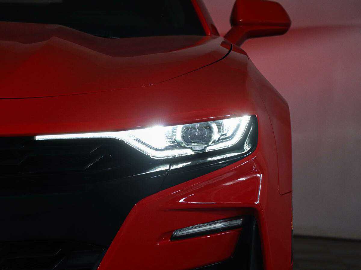 Chevrolet Camaro с пробегом — 2021 год. Фото: #27