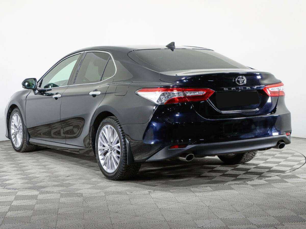 Toyota Camry с пробегом — 2019 год. Фото: #5