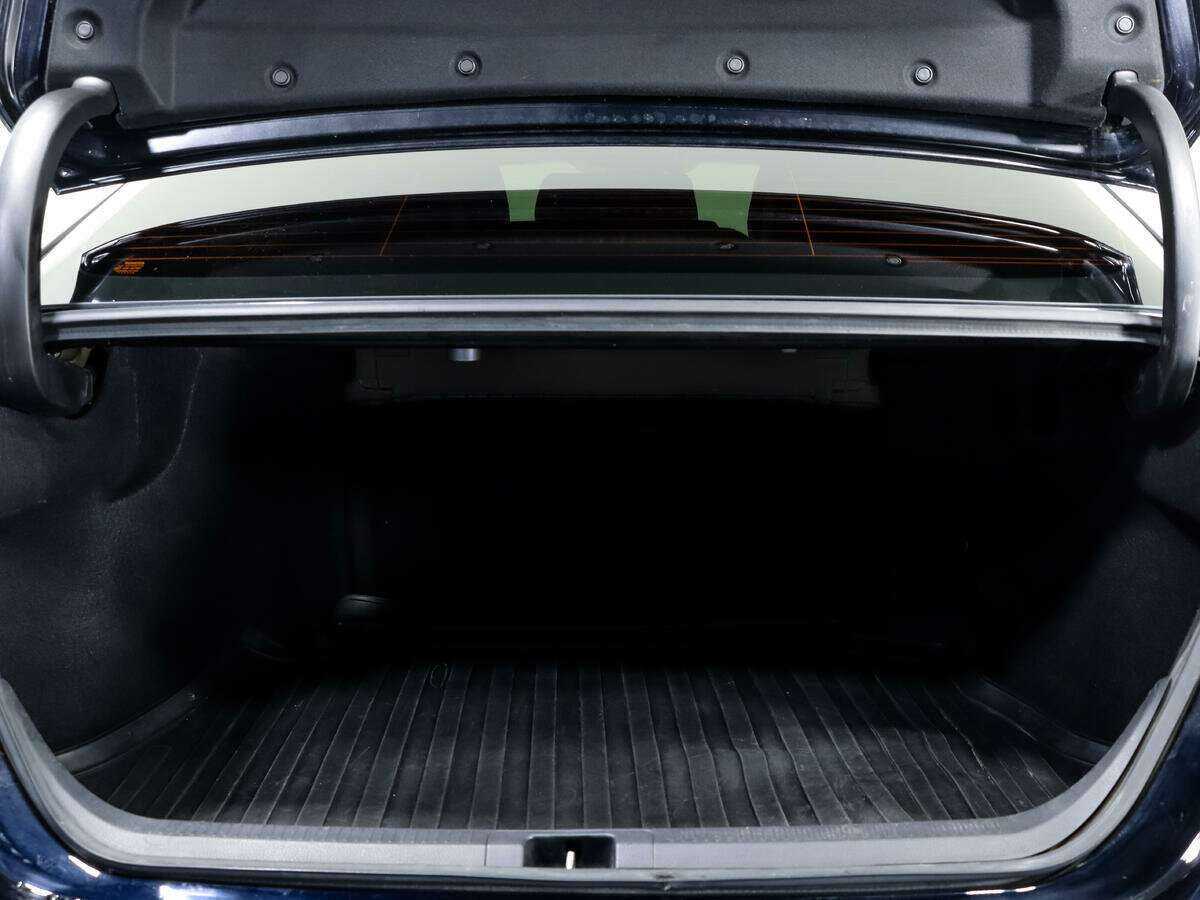 Toyota Camry с пробегом — 2019 год. Фото: #18