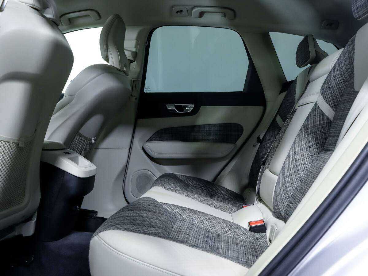 Volvo XC60 с пробегом — 2018 год. Фото: #10